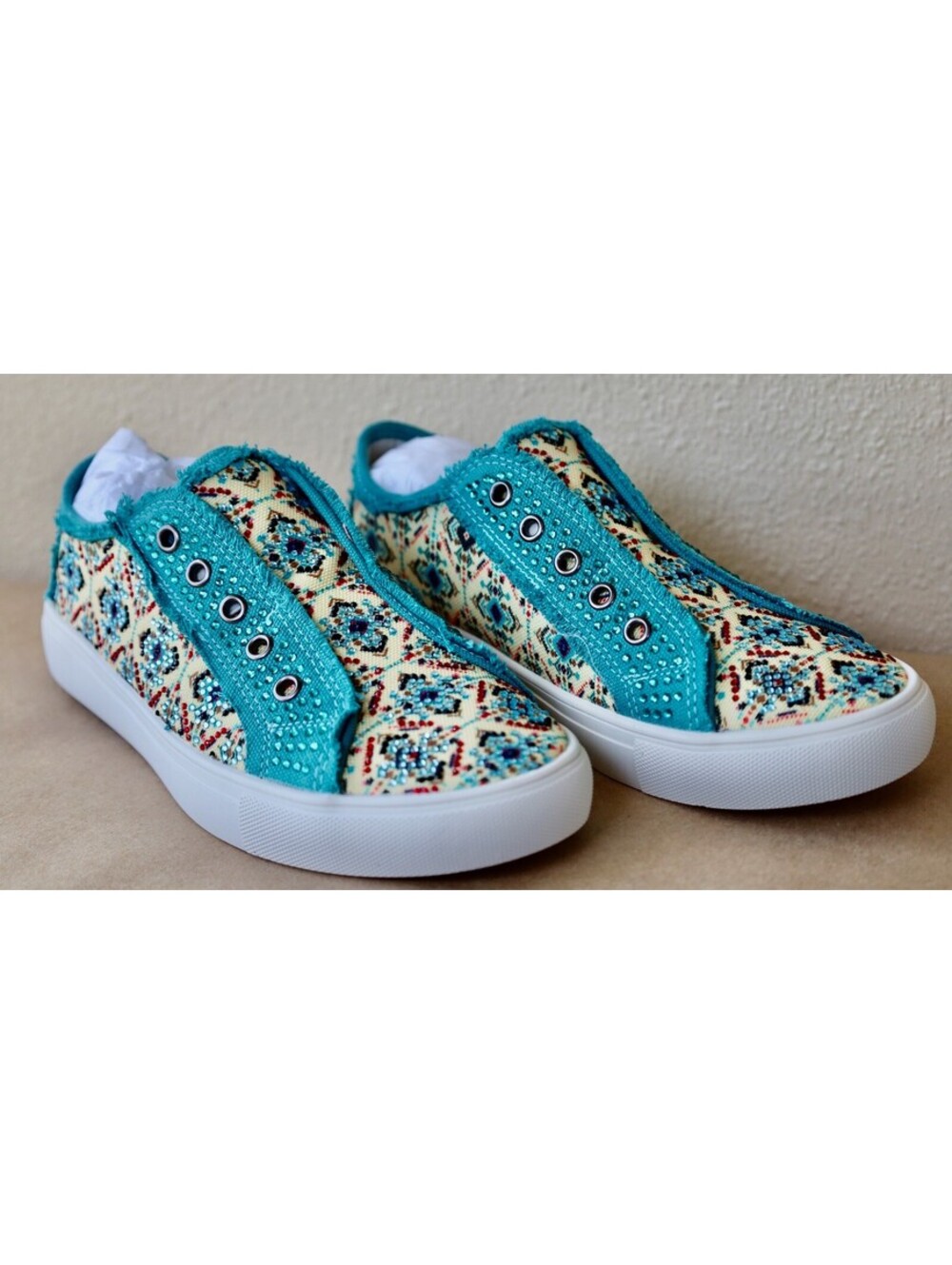 Montanna West Shoes Womens Sz 6 NIB